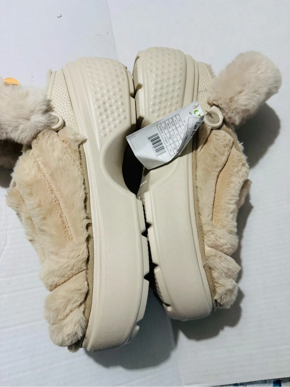 CROCS stomp lined quilted clog size men’s 13 in Cream color BNWT - Picture 4 of 12